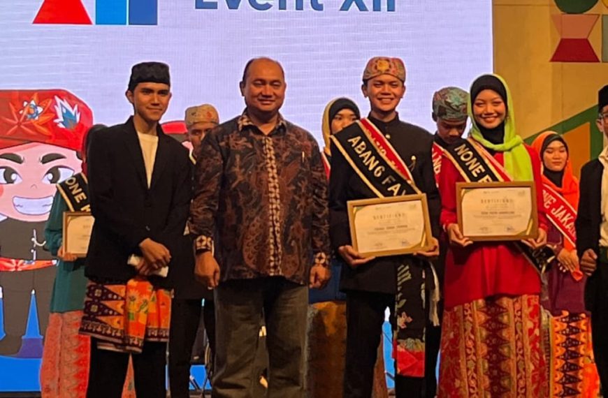 Warga IKPDN Mesir, Fairuz Zabdi Zamani menjadi pasangan abang none favorit di JE XII